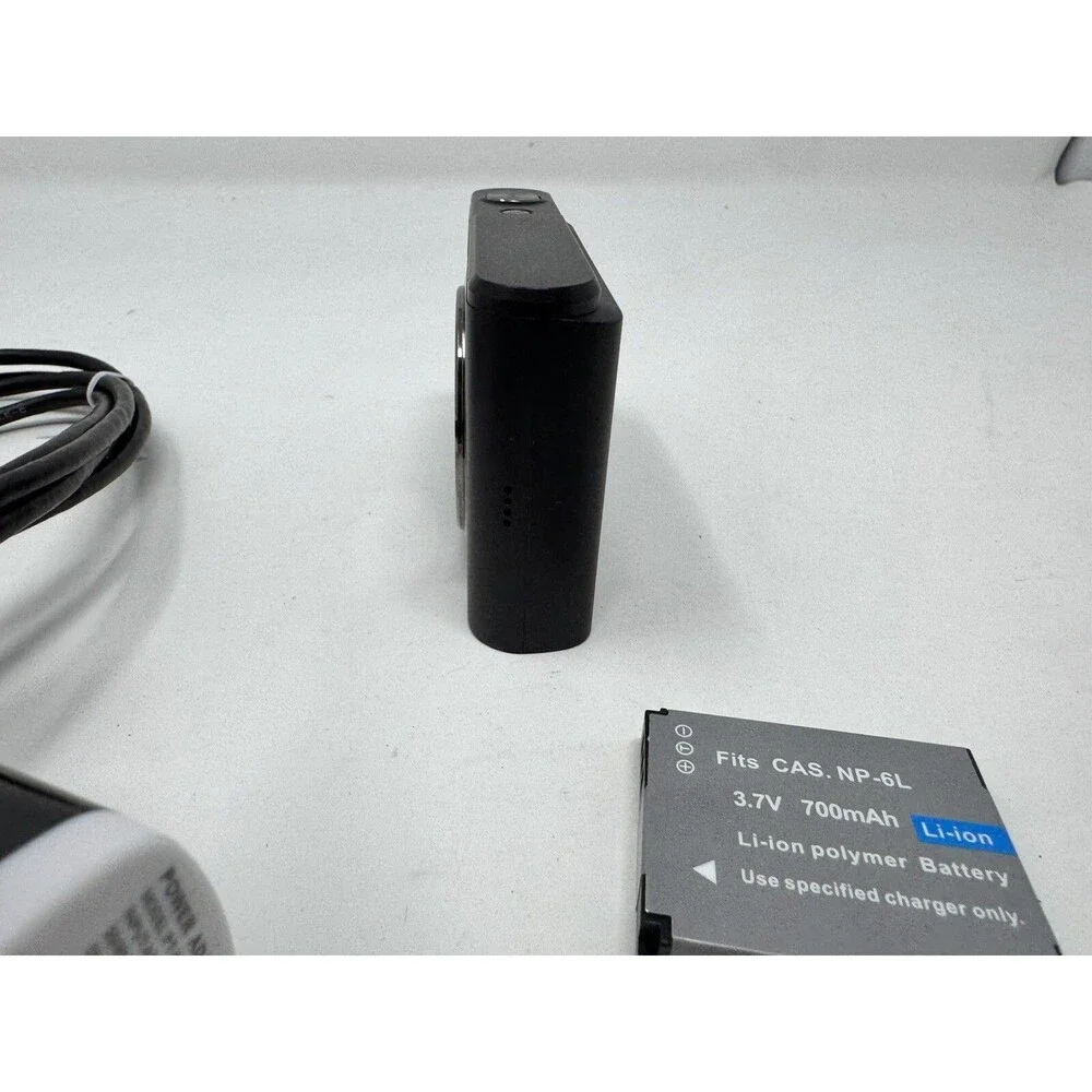 Unbranded Digital Camera W/ Charger and Battery - Black